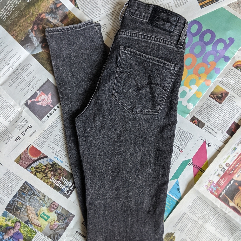 Levi's 721 High Rise Skinny 27x34 Grey Jeans